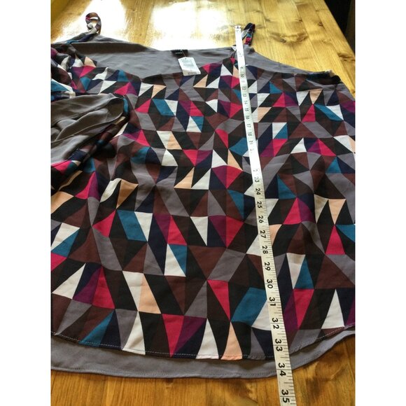 Torrid 6 NWT Sophie Geometric Print Tank Top Swing Cami Size 6X Colorful Lined - Picture 8 of 8
